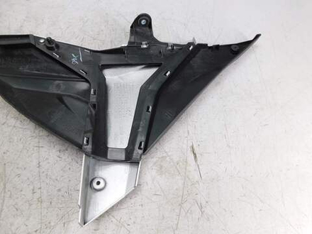 пластик боковой правый Suzuki Gixxer 150 47111-34J