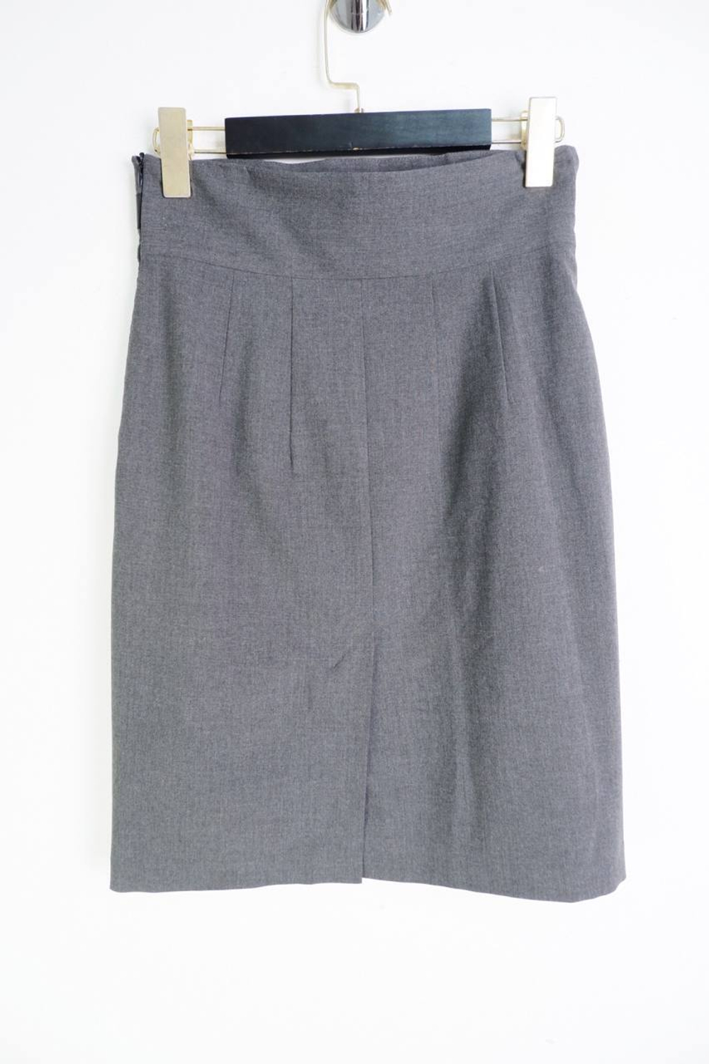 Юбка Evrika лаконичная, визуально на 44 размер