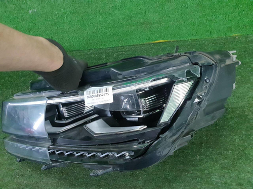 Битая Фара левая VW Tiguan 2 (2016-2020) Full LED