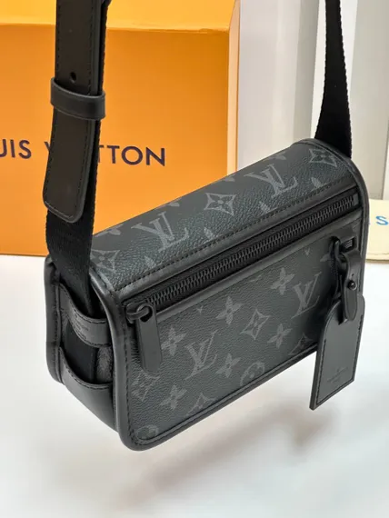 Бумажник Louis Vuitton Bosphore Wearable, черный