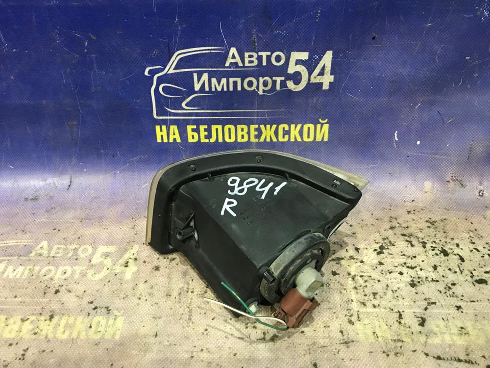 Туманка правая TOYOTA OPA 2000-2005