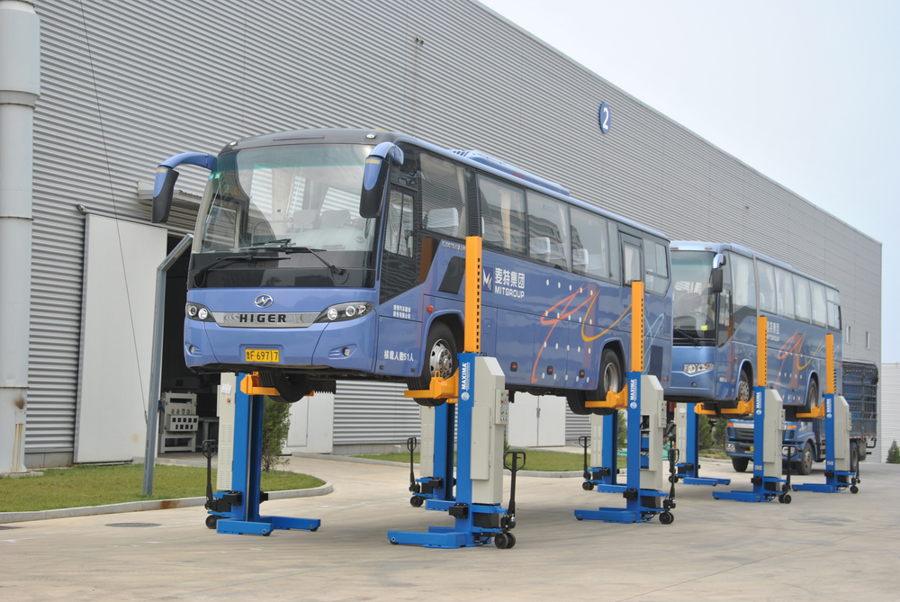 FC75W-6 Комплект беспроводных подкатных колонн для грузовых автомобилей, г/п 7.5 т.  (6шт)