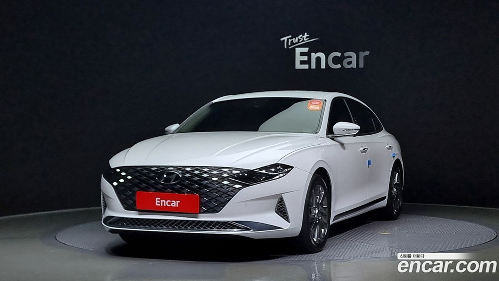 Hyundai The New Grandeur (Azera) IG Hybrid Calligraphy (06.2022)