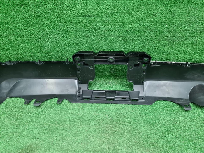 Юбка заднего бампера Toyota Land Cruiser 300 21-нв