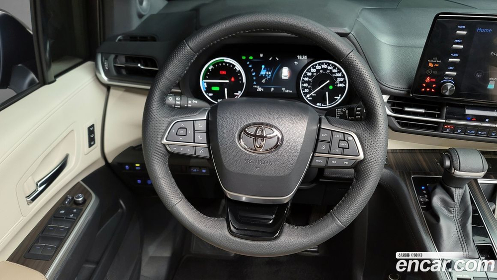 Toyota Sienna 4 Generation 2.5 Hybrid 2WD (08.2022)