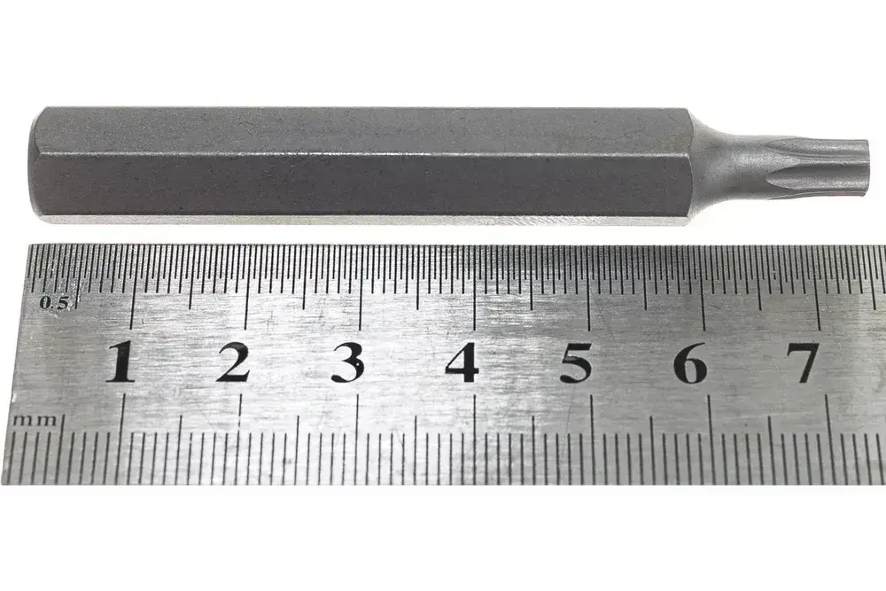 Набор бит с битодержателями FORCE 40 предметов (70/35,T20-Т55, H4-H12, M5-M12) в железном кейсе