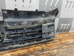 Решетка радиатора Volkswagen Tiguan 2 16-20 Б/У Оригинал 5NA853651BZLL