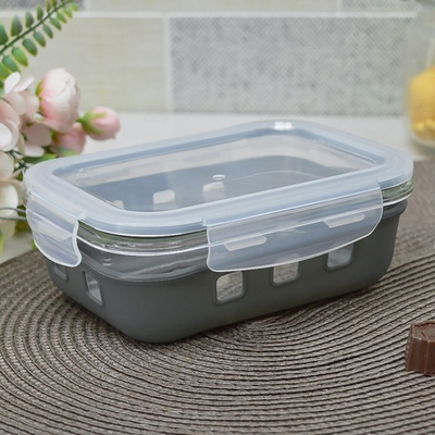 Контейнер 0,6л жаропрочное стекло с крышкой с защелками, в силиконовой подставке "Massimo"