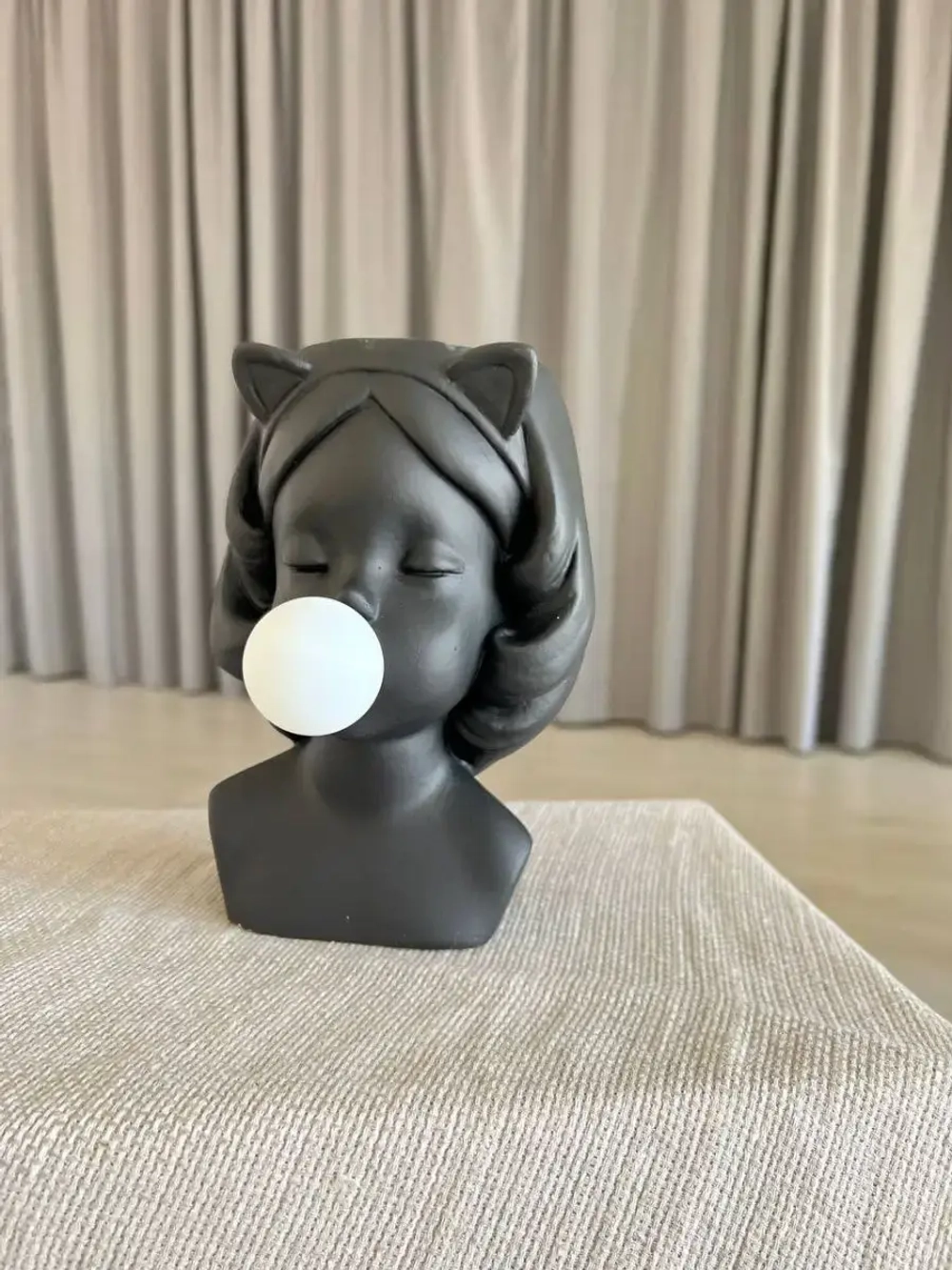 Кашпо для дома растений Девочка с пузырем Статуэтка