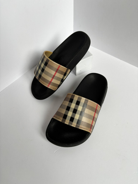 Шлепанцы Burberry, 28,5