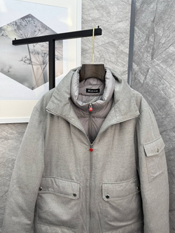 Пуховик Kiton