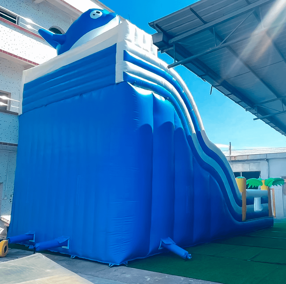 Большой надувной батут-горка «Волна - 3» 10*6*8 м.