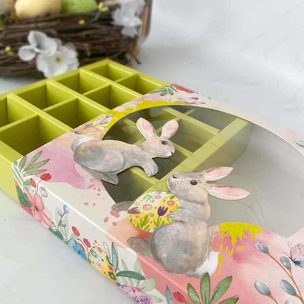 Коробка для 16 конфет "Пасхальные зайчата", 17,7 х 17,7 х 3,8 см