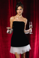 Блуза из бархата с баской черная