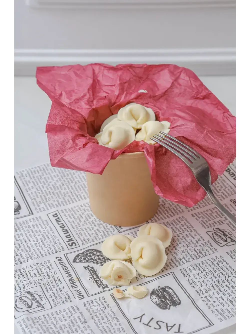 Шоколадные пельмени с фундуком внутри