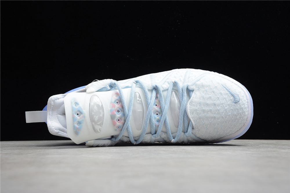 Nike future of the game on sale