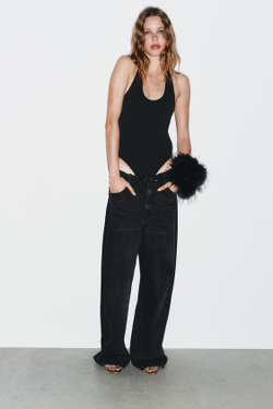 ZARA ДЖИНСЫ TRF СО СРЕДНЕЙ ПОСАДКОЙ И ОТВОРОТОМ НА ПОЯСЕ, ЧЕРНЫЙ