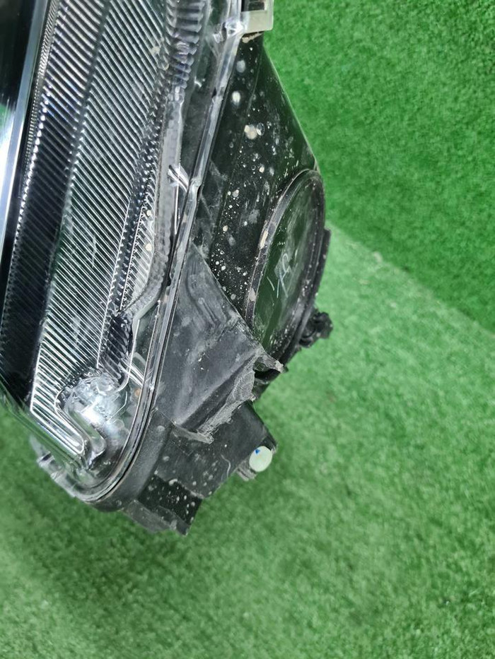 Фара правая Omoda C5 (2022-н.в.) LED