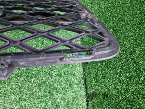 Решетка переднего бампера Genesis G80 (2020-2024)