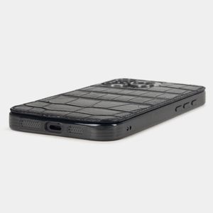 Чехол-накладка кожаная для iPhone 16 Pro Max, аллигатор черного цвета