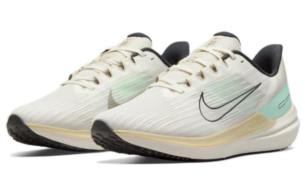 Кроссовки Nike Zoom Winflo 9