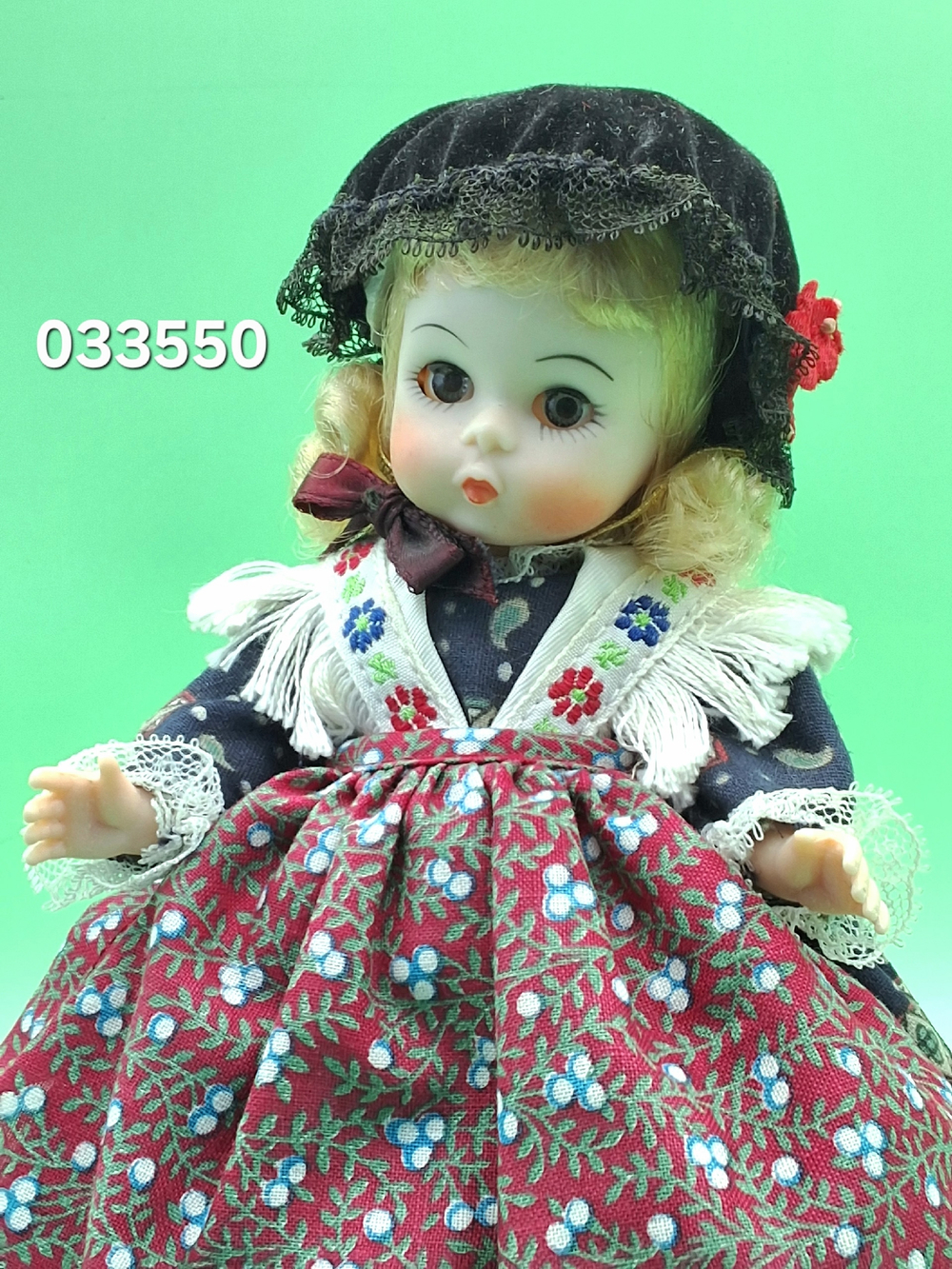 Коллекционная кукла Madame Alexander винтаж 033550
