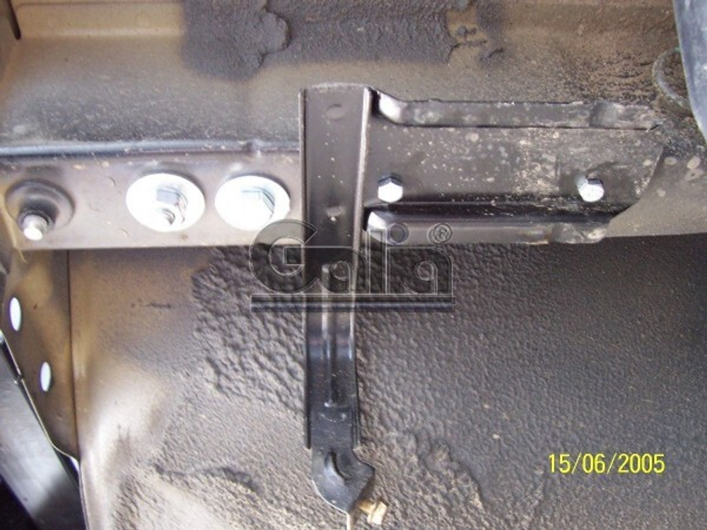 Фаркоп оцинкованный Galia D034A для Chevrolet Lacetti хетчбек 2004-2013, Daewoo Nubira хетчбек 2003-(паспорт и сертификат в комплекте)(без электрики)