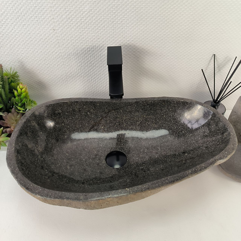 Раковина из речного камня RS-65136 61*36*15 0858