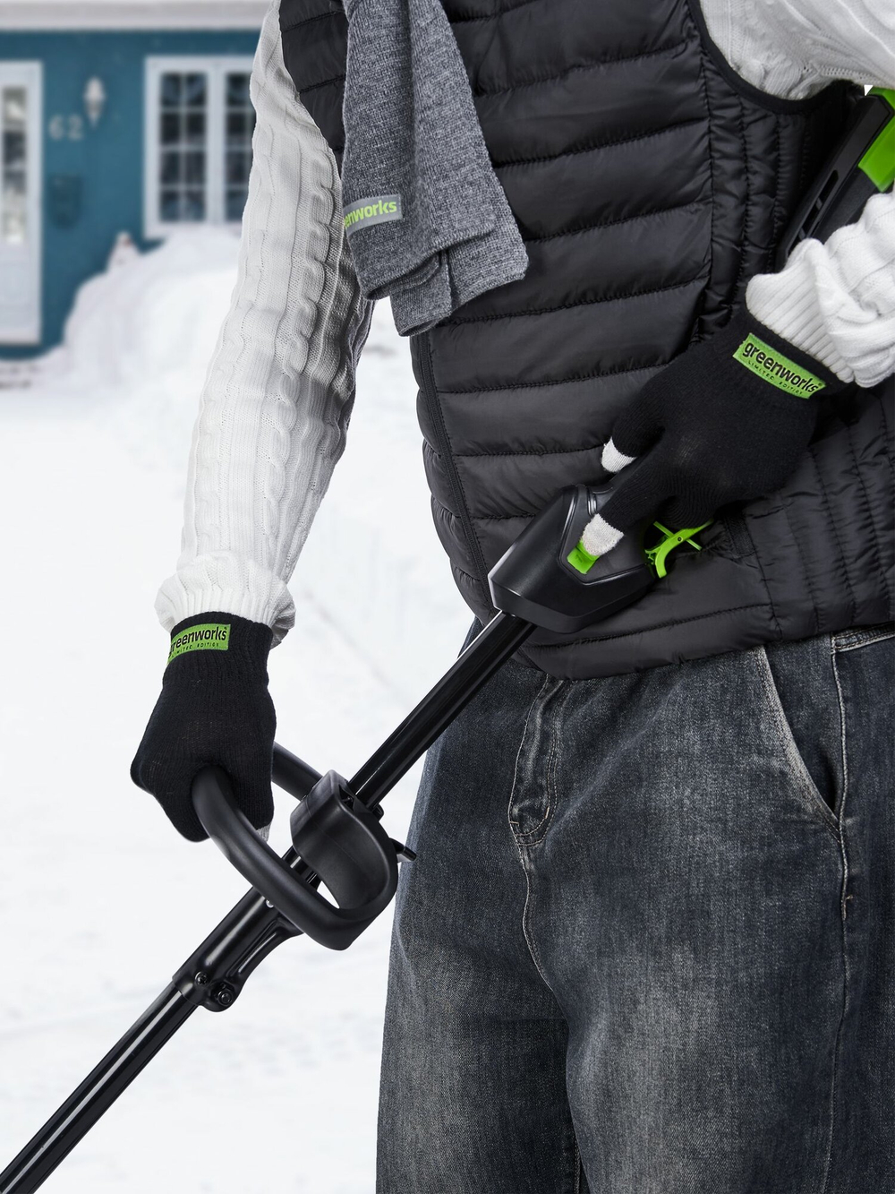 Снегоуборочная лопата аккумуляторная 40V, 30 см, АКБ 4Ач и ЗУ, 2603107UB