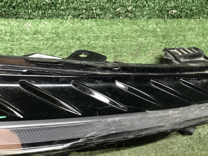 Битый Указатель поворота правый Omoda C5 (22-нв)