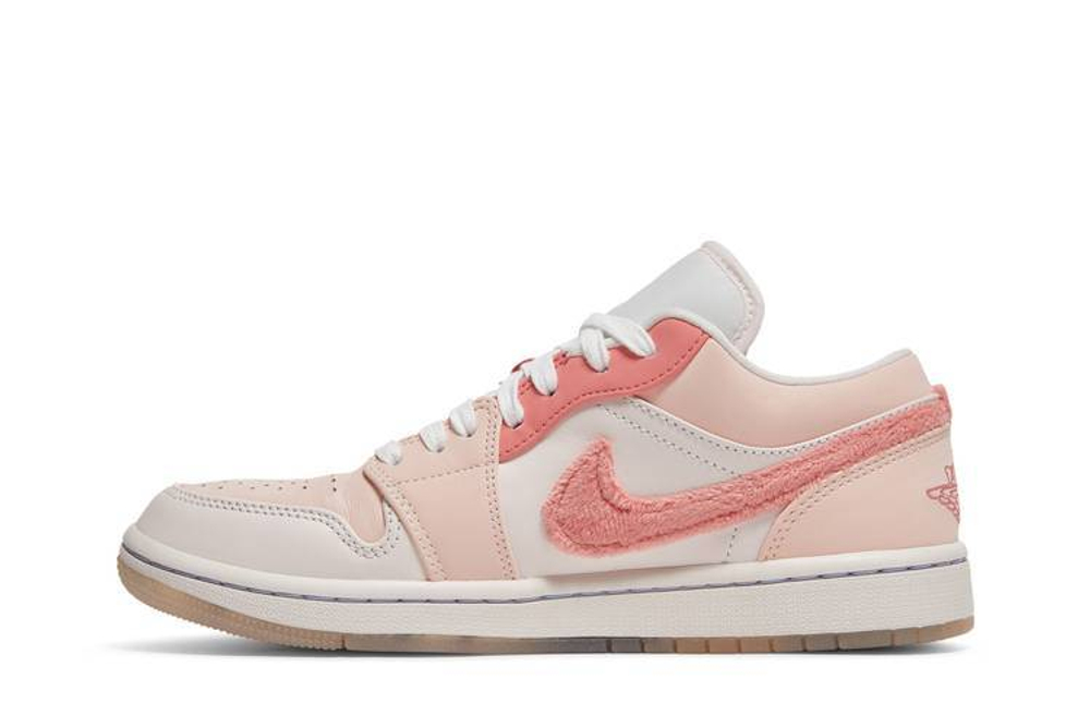 Кроссовки Jordan Air Jordan 1 Low Se "Mighty Swooshers" (Женская размерная сетка)