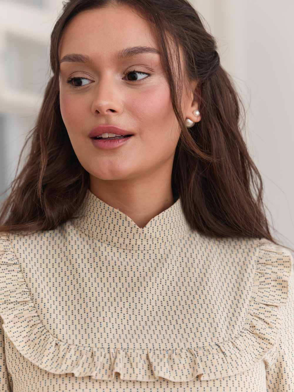 Платье с вшитой манишкой