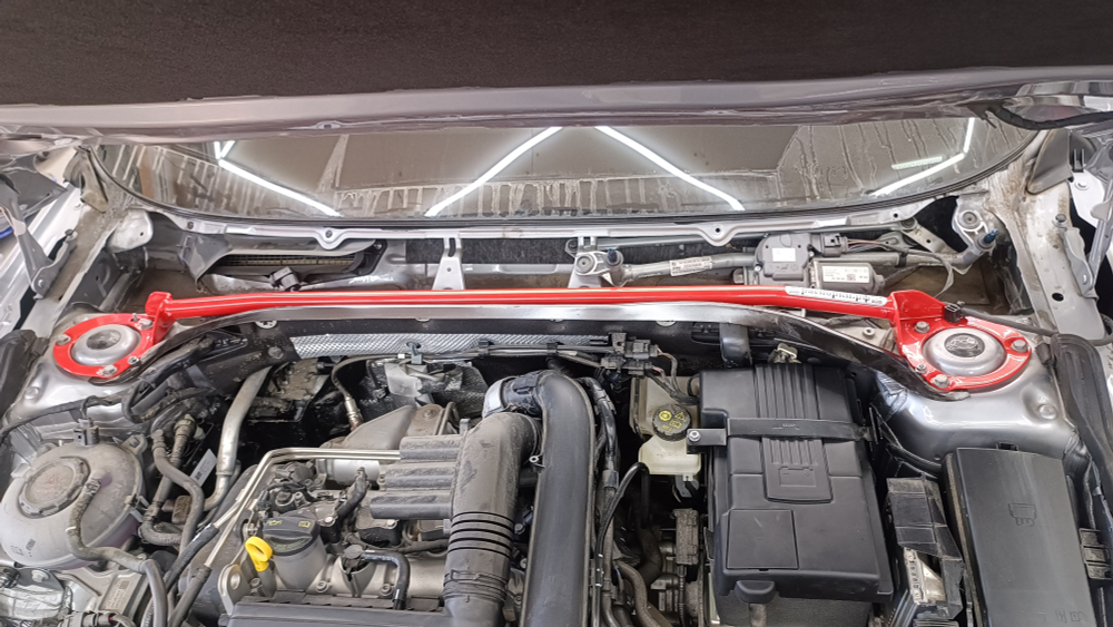 Распорка передних стоек (цельная) Skoda Superb 3 III (ПОД ЗАКАЗ)