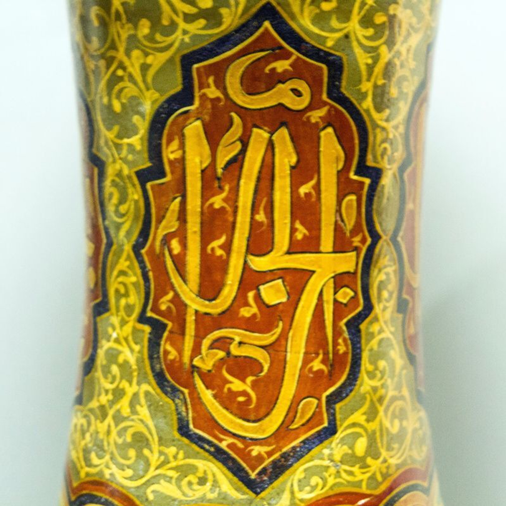 Пара восточных ваз