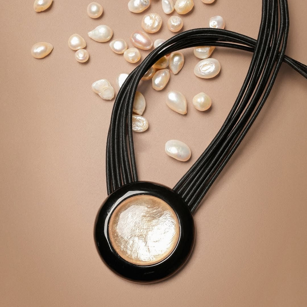 Колье Nature Bijoux, Saint Honore, с рогом и ракушкой Capiz в смоле, NB26.1-15-43710 (черный)