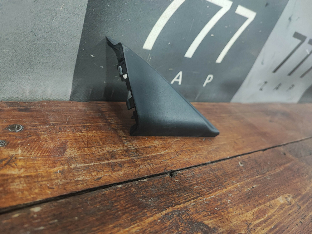 Накладка двери передняя правая Chery Tiggo 4 18-нв Б/У Оригинал J686102060