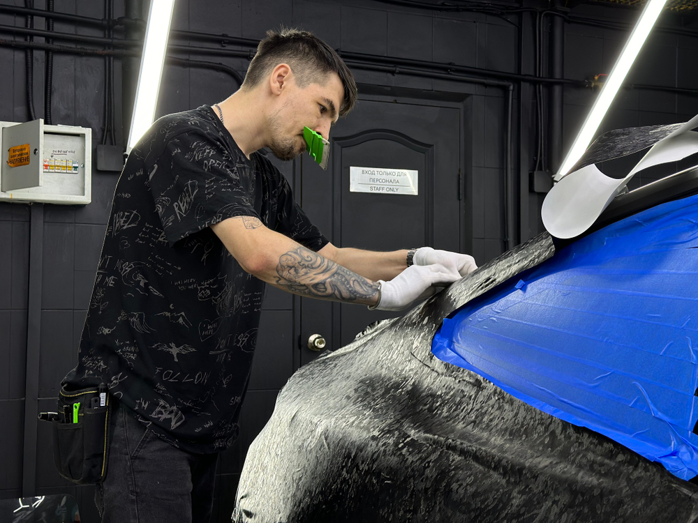 Оклейка виниловой пленкой,изменение цвета автомобиля