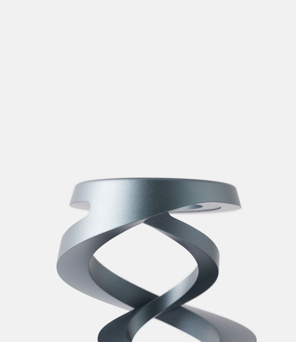 Mezmoglobe Ora Dark Titanium — многомерная кинетическая скульптура