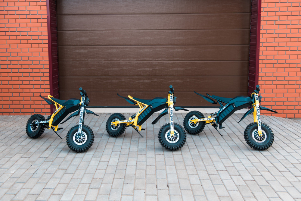 Мотоцикл электрический KiloWatT KIB KROSS 900 Yellow (LED)