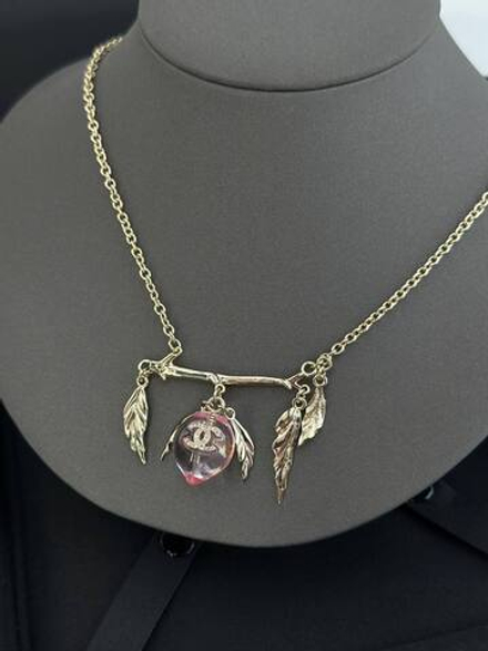 Кулон CHANEL