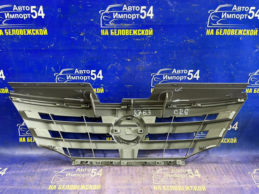 Решетка радиатора NISSAN SERENA 2010-2013