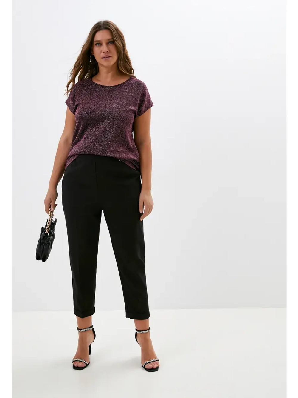 Блузка блестящая с коротким рукавом