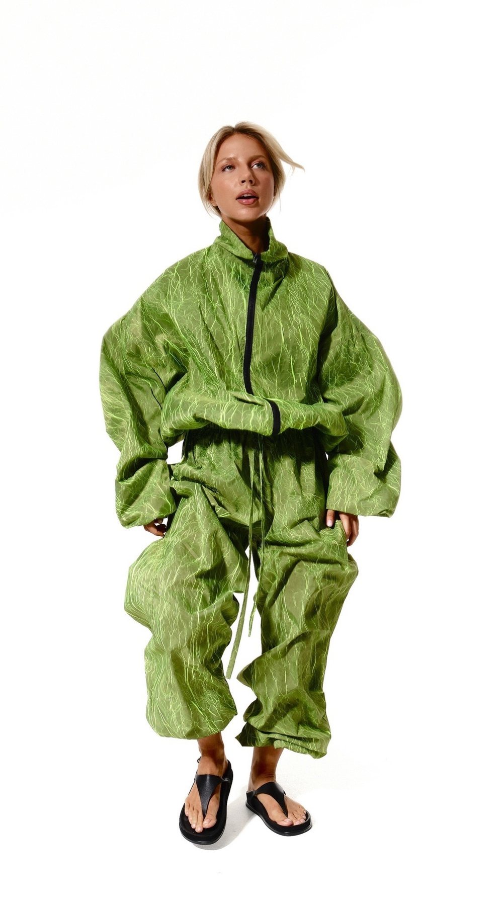 ÉSME CHOUX SUIT
