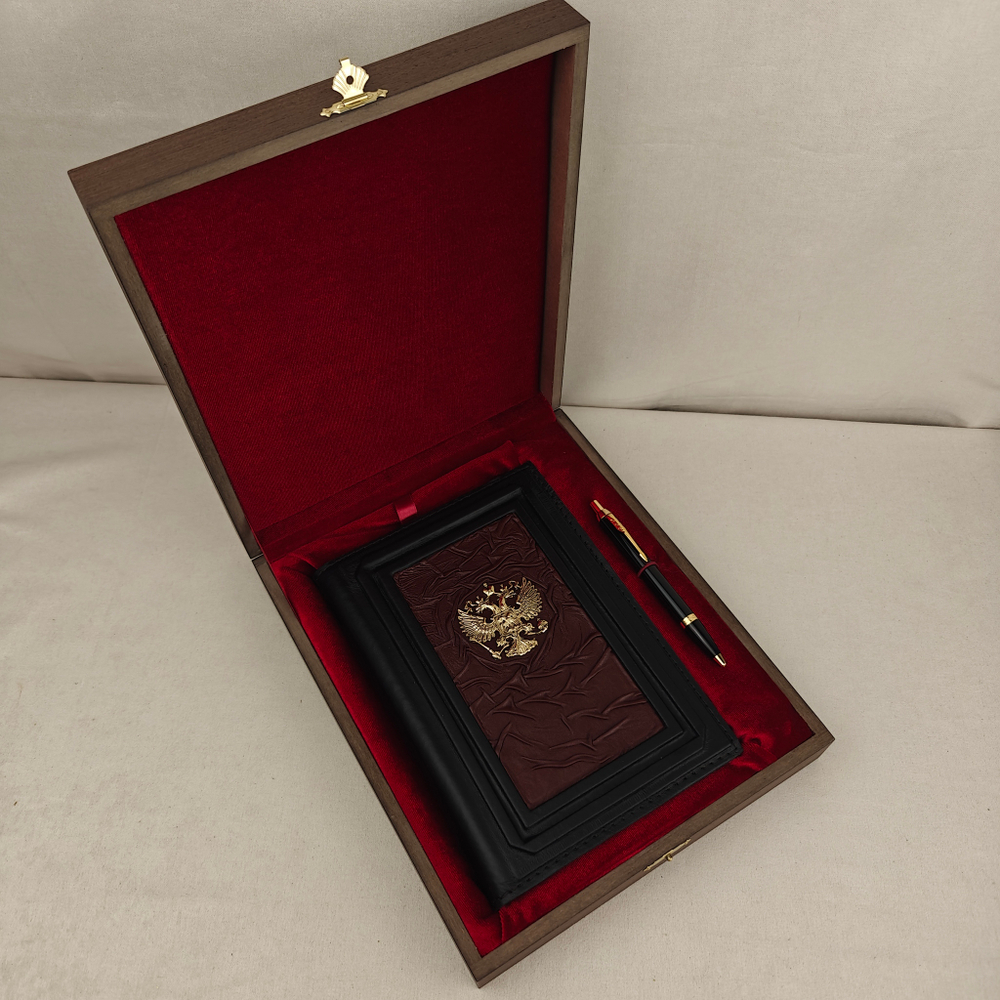 Набор "Ежедневник "Герб РФ" (бел). из натуральной кожи со съемной обложкой и ручкой "