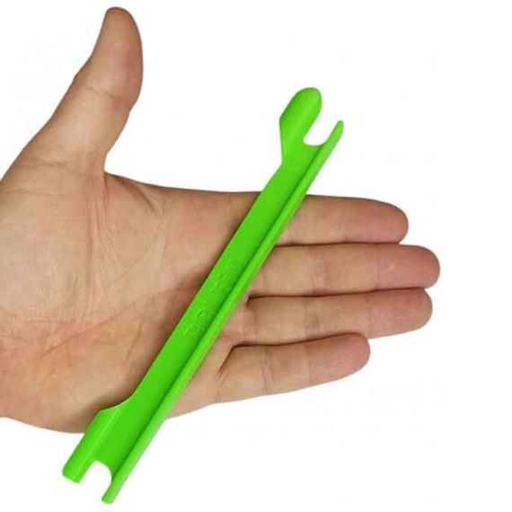 Мотовильце линя + заглушка острия гарпуна (2 в 1) DELFiN зеленый