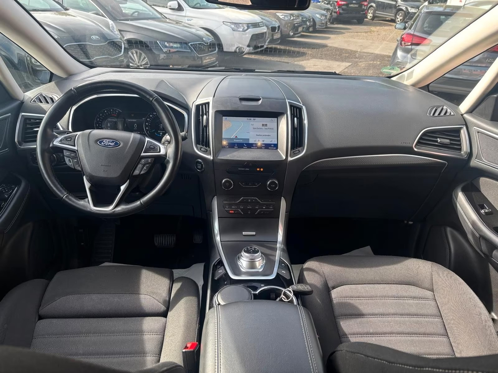 Ford S-Max Titanium