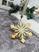 Новогодняя елочная игрушка Снежинка