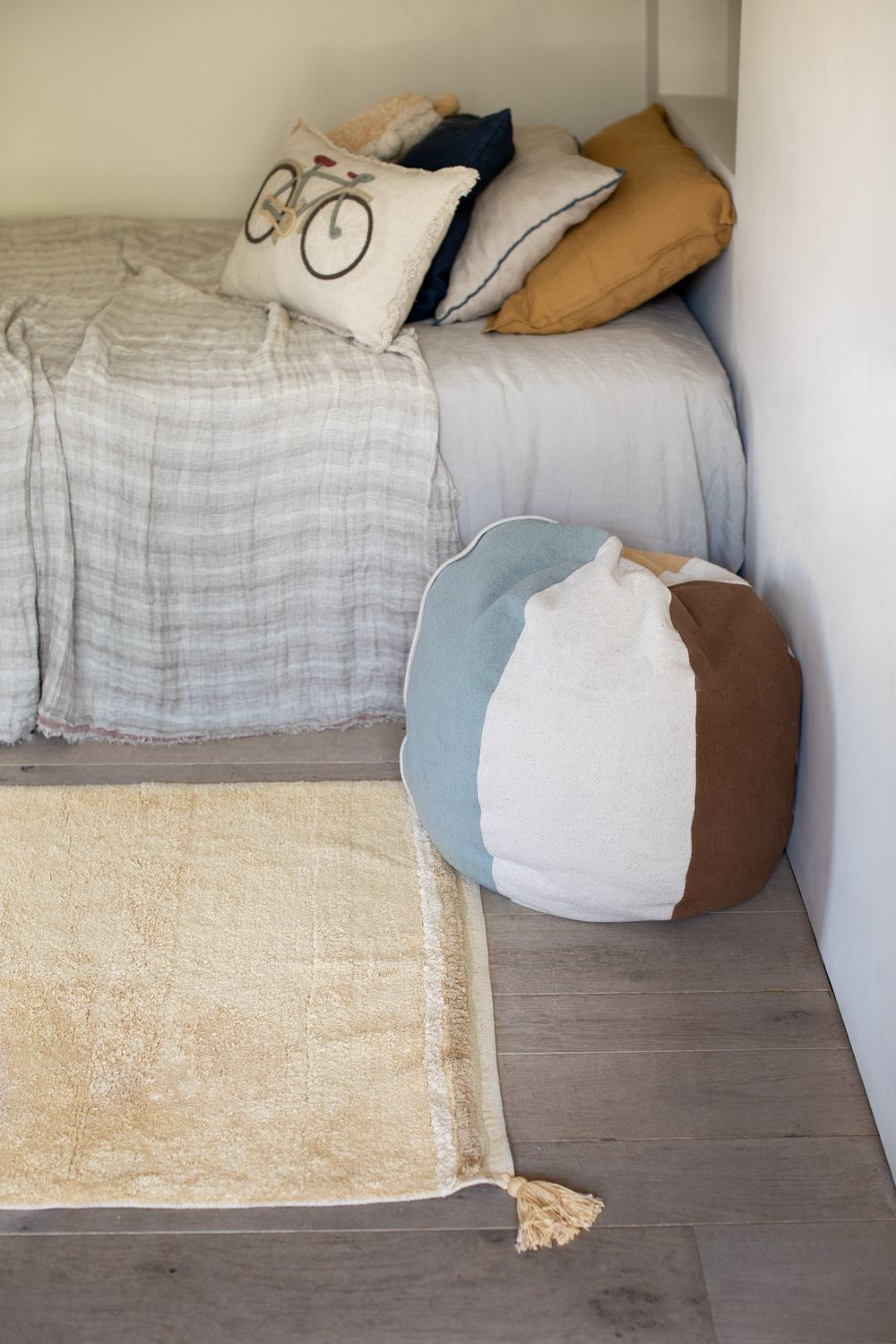 Ковер Lorena Canals Bloom Golden S (120 x 160 см)