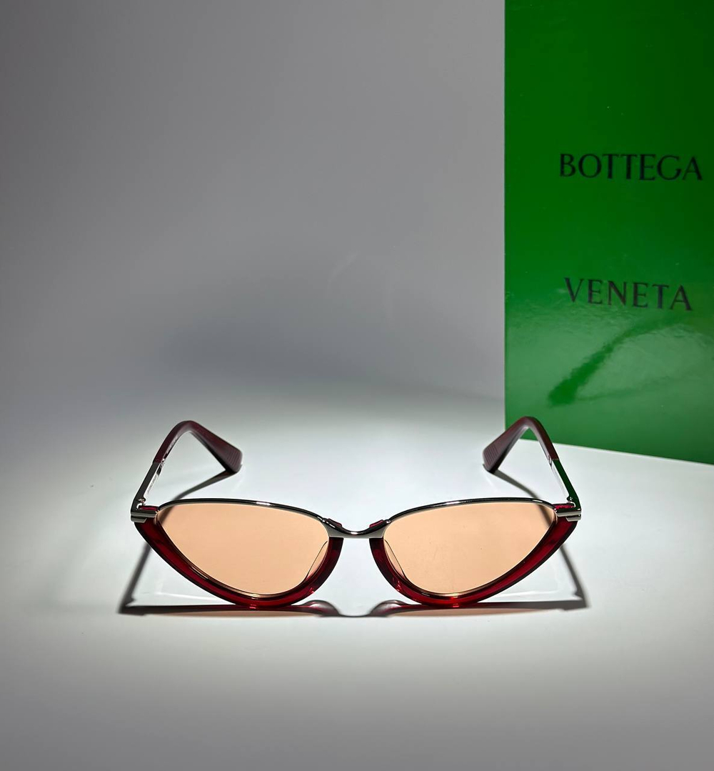 Очки Bottega Veneta