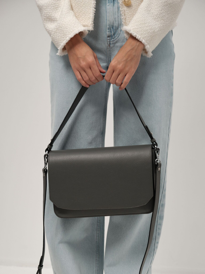 Сумка кожаная на плечо хромо